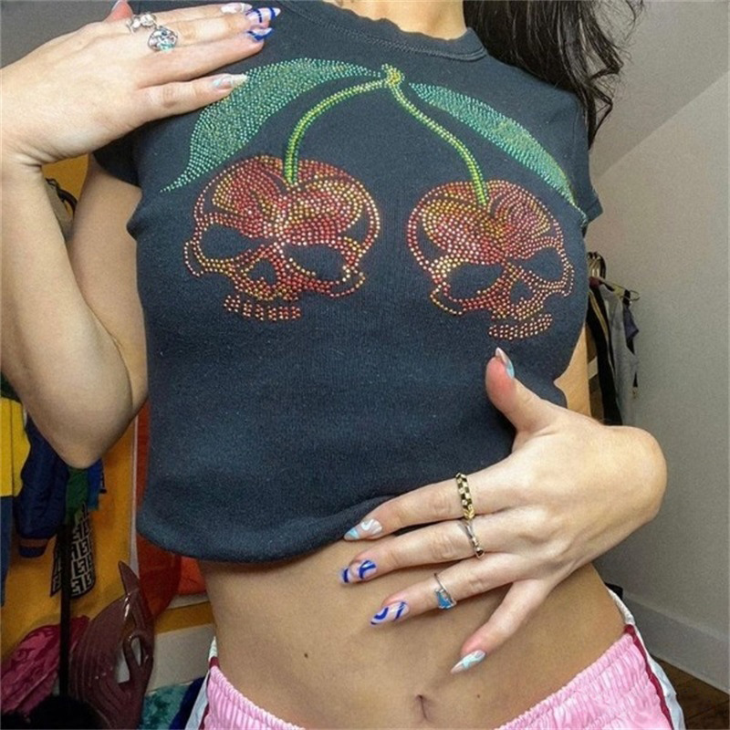 Y2K Graphic Baby Tee Crop - ايمو الجرافيك تي شيرت للفتيات ،