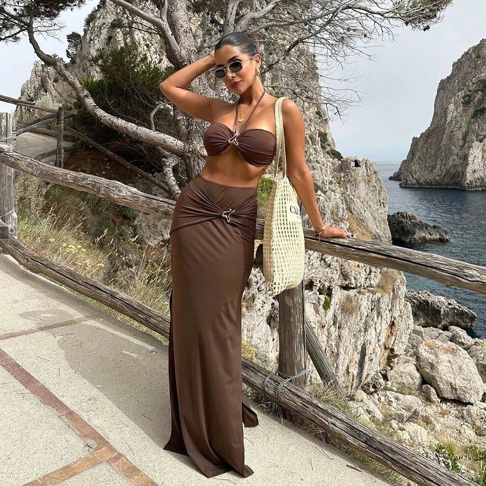 Swimwear - طقم سباحة نسائي من قطعتين بدون