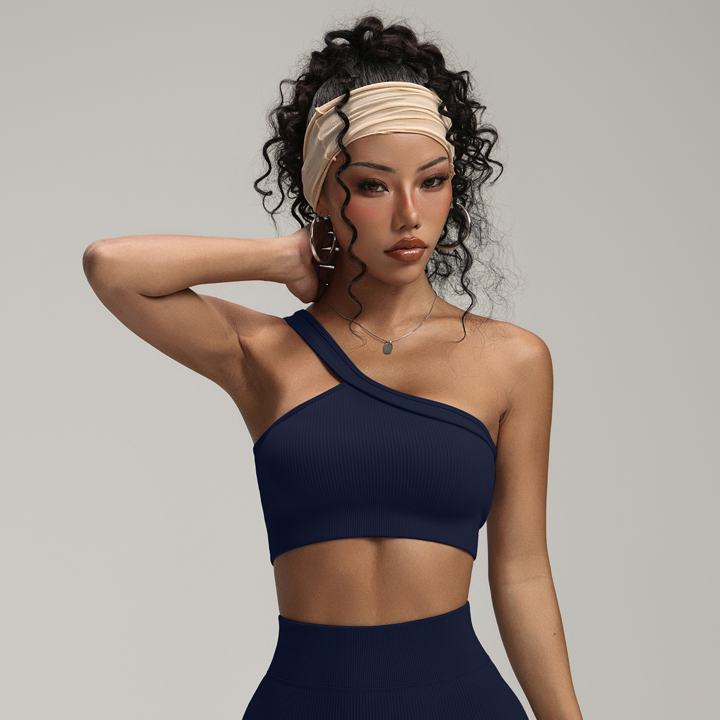 حمالة صدر رياضية نسائية بكتف و - مراجعة Seamless Ribbed Workout Tank Top وسعره