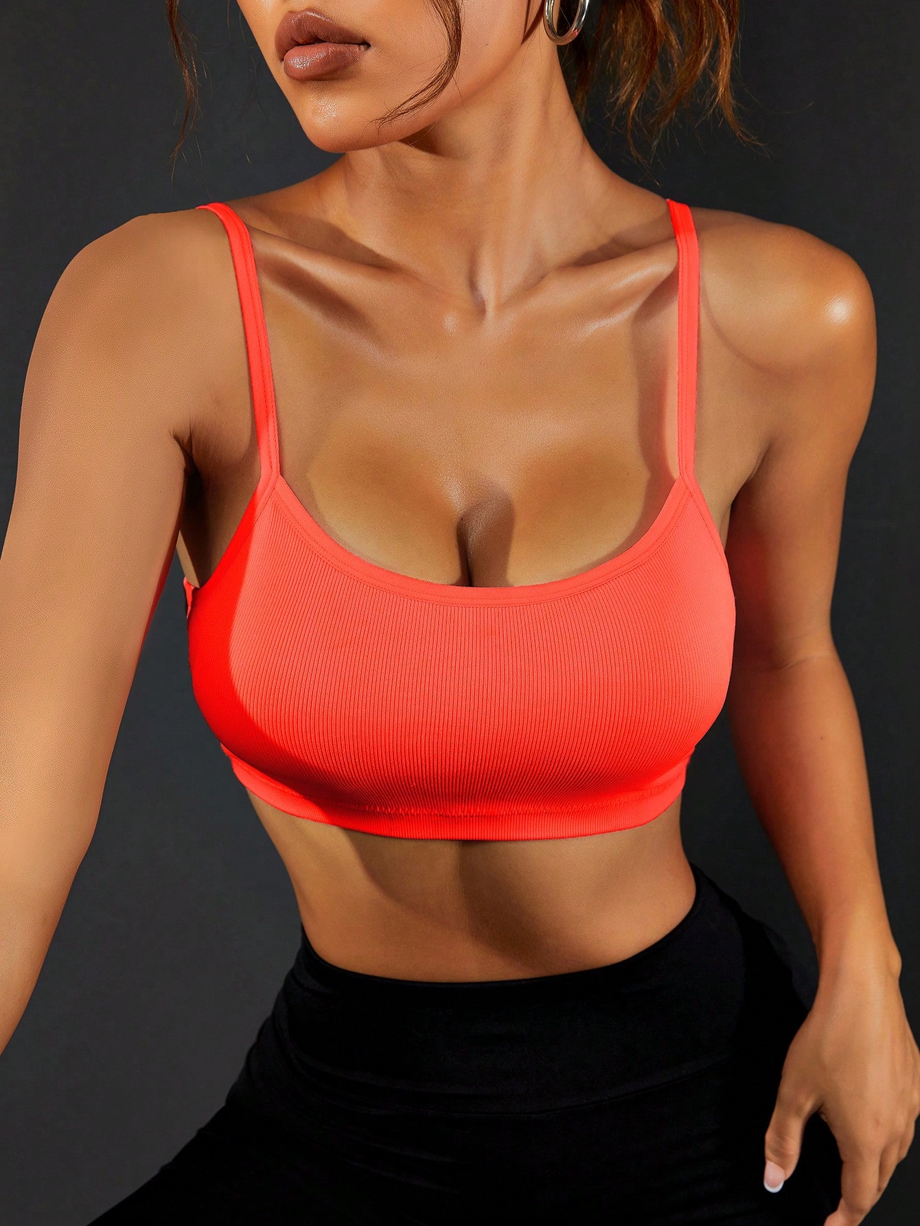 حمالة صدر رياضية نسائية مضلعة  - مراجعة Seamless Ribbed Workout Tank Top وسعره