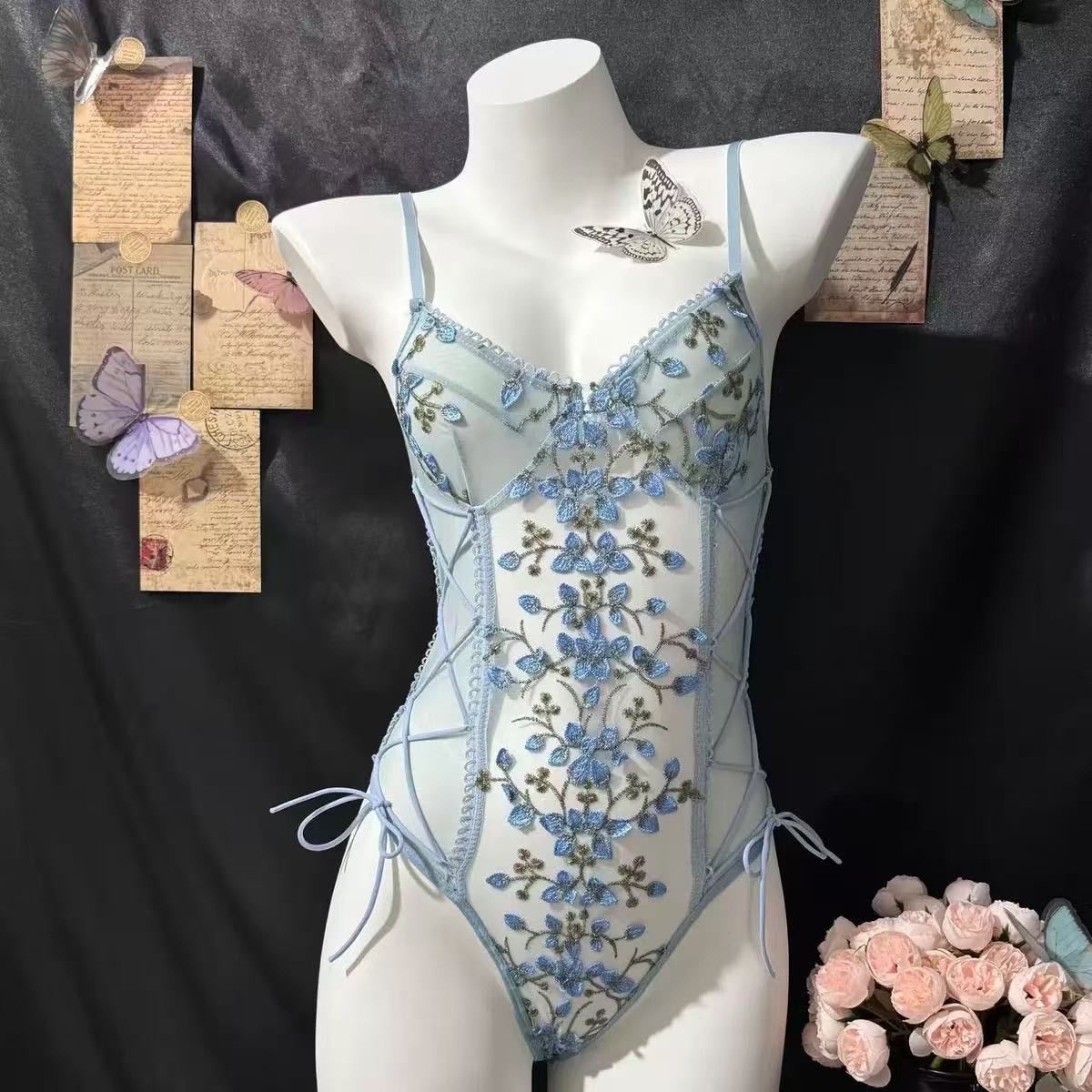 ينغيرييس جنسي ساخن مثير امرأة  - مراجعة Jeans وسعره