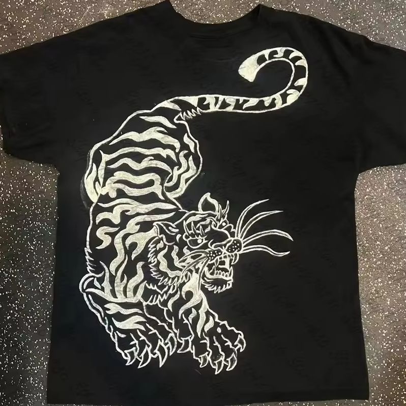 ملابس نسائية بتصميم Y2K، توب ق - مراجعة Y2K Graphic Baby Tee Crop وسعره