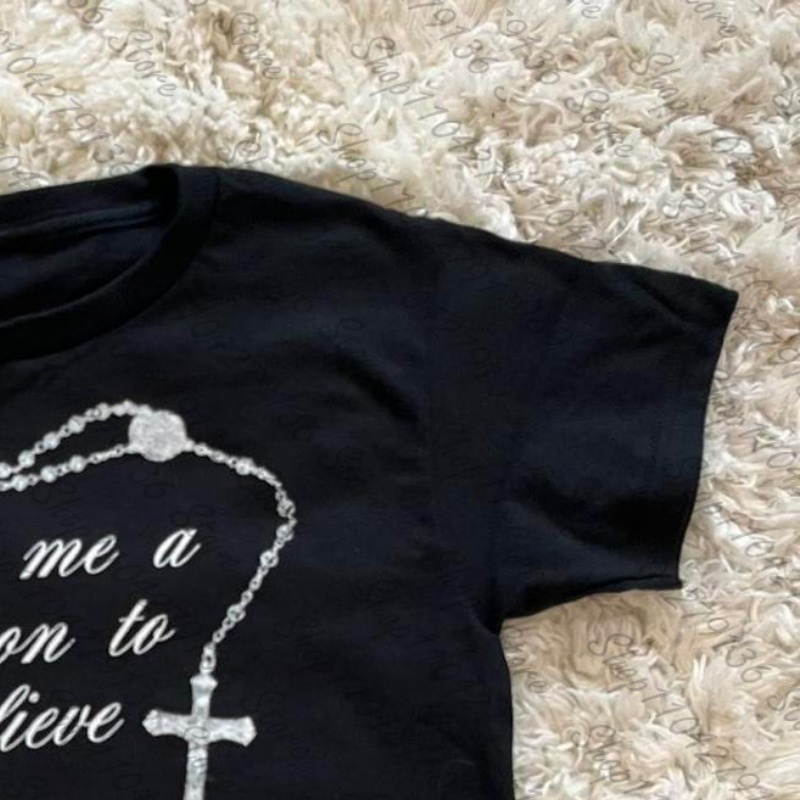 ملابس نسائية من عشرينيات القرن - مراجعة Y2K Graphic Baby Tee Crop وسعره