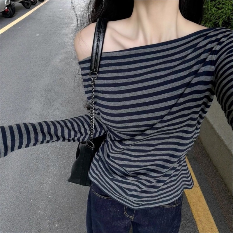 بلوزة نسائية كورية عصرية مخططة - مراجعة Blouses وسعره