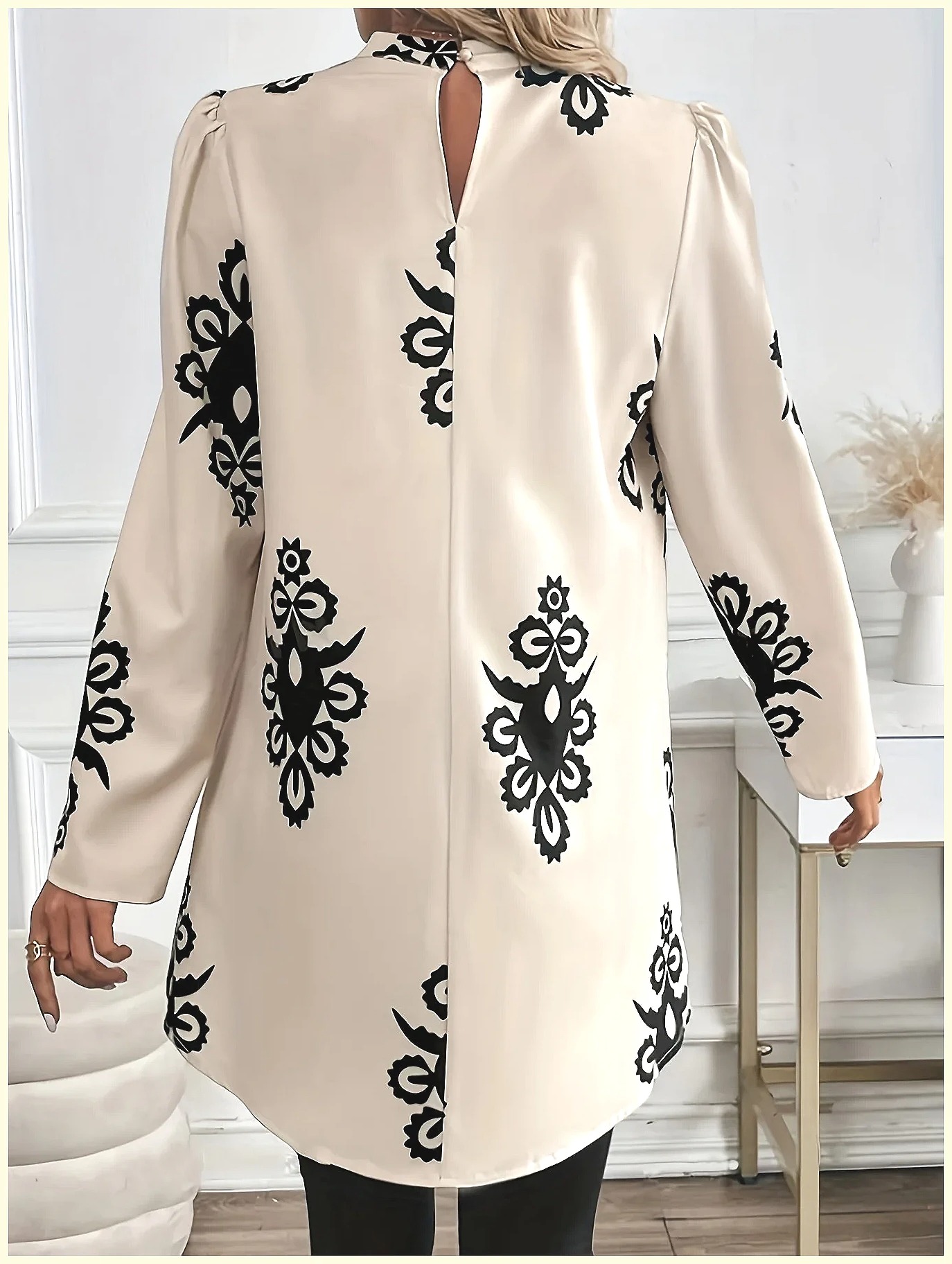 بلوزة نسائية أنيقة بأكمام طويل - مراجعة Blouses وسعره