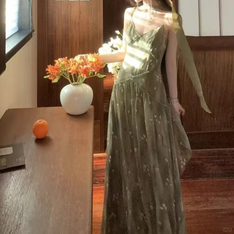 فستان ميدي عتيق جديد لعام 2025 - مراجعة French Vintage Floral Midi Dress وسعره