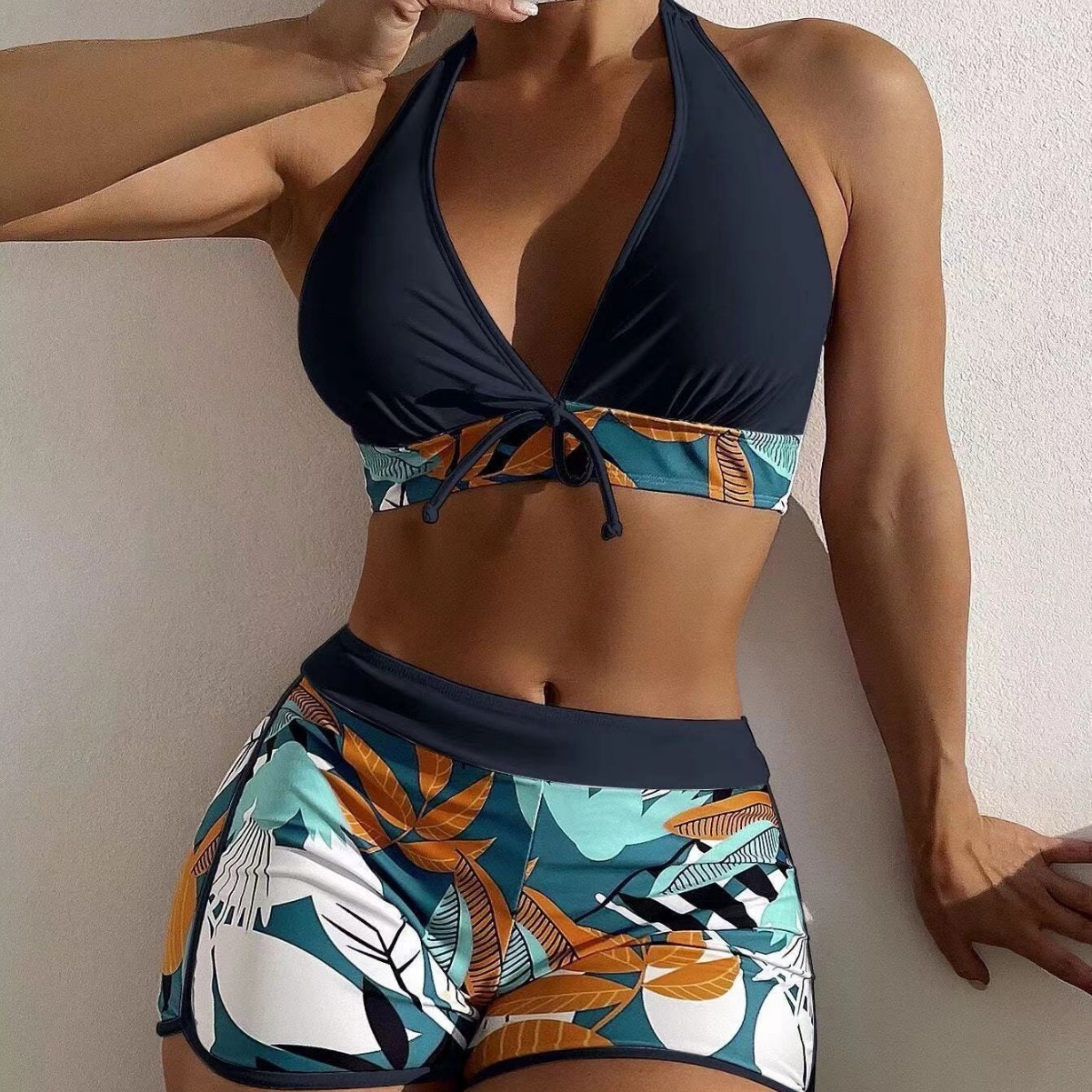 ملابس سباحة نسائية من قطعتين،  - مراجعة Tops وسعره