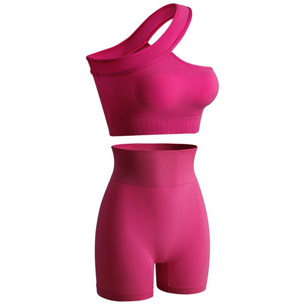 طقم رياضي نسائي غير مخيط من قط - مراجعة Seamless Ribbed Workout Tank Top وسعره